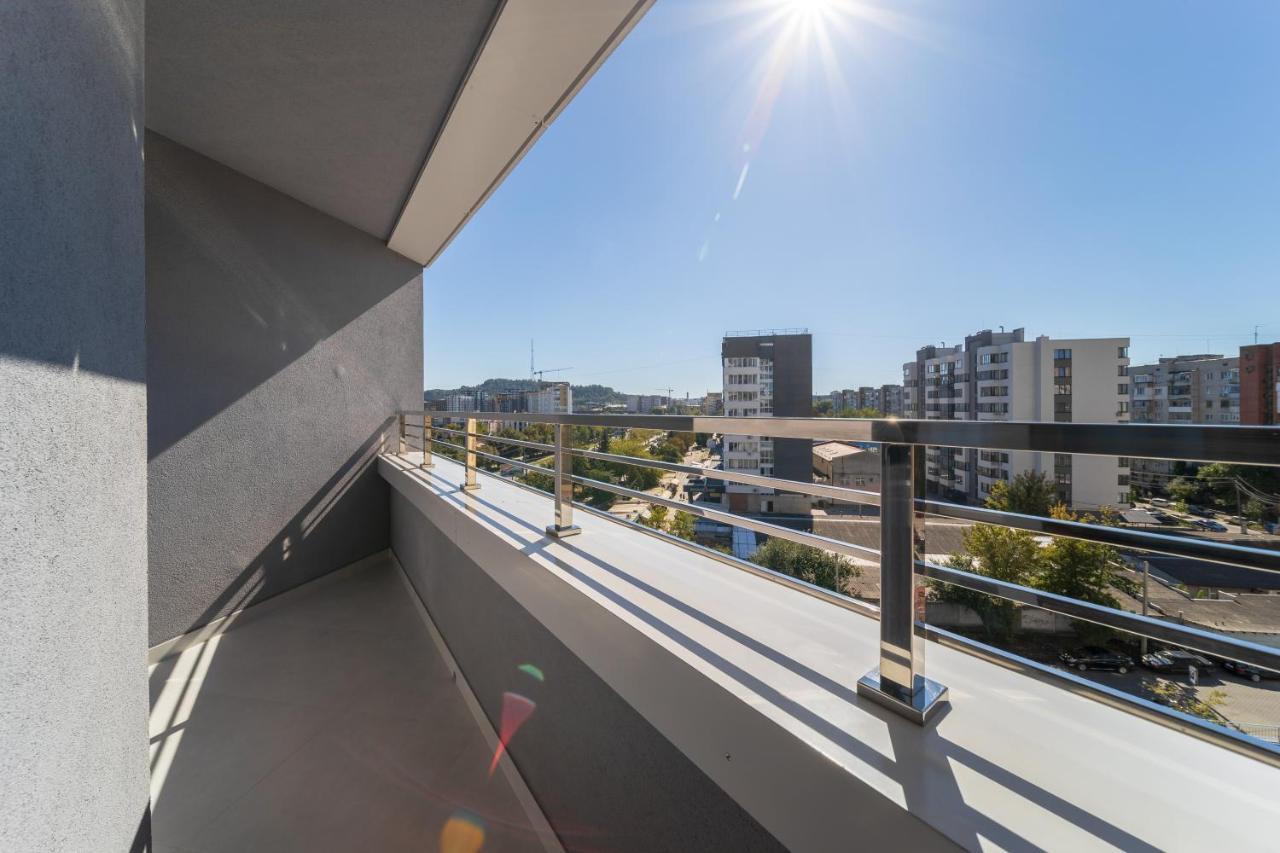 77 Views Apartments By Inshi Lwów Zewnętrze zdjęcie