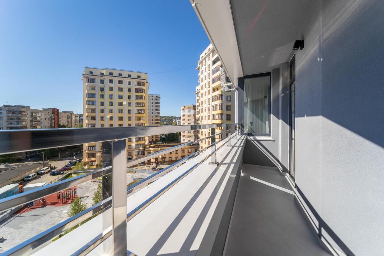 77 Views Apartments By Inshi Lwów Zewnętrze zdjęcie