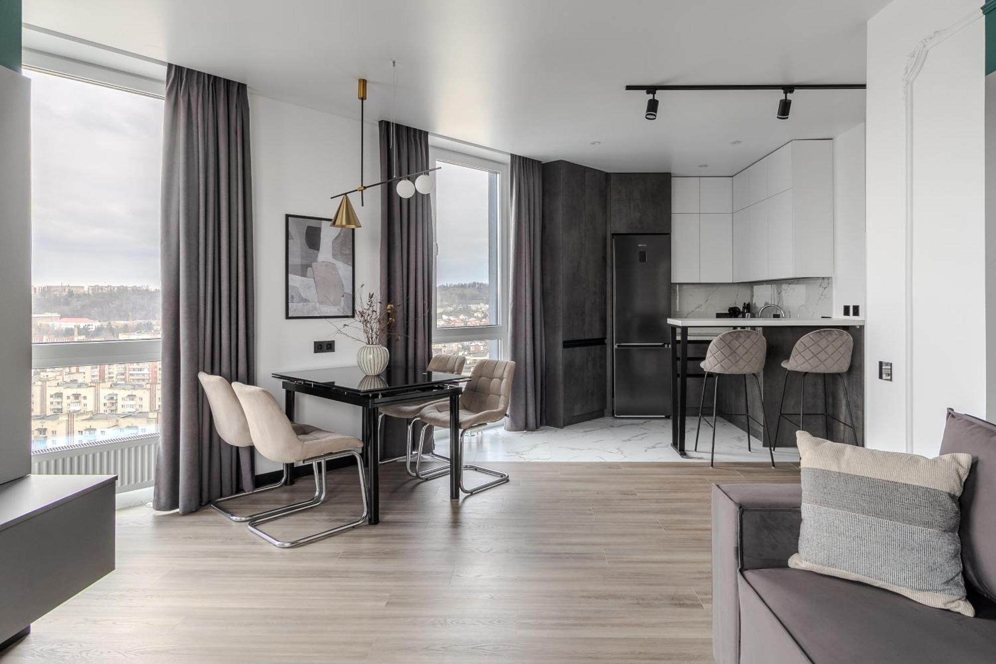 77 Views Apartments By Inshi Lwów Zewnętrze zdjęcie